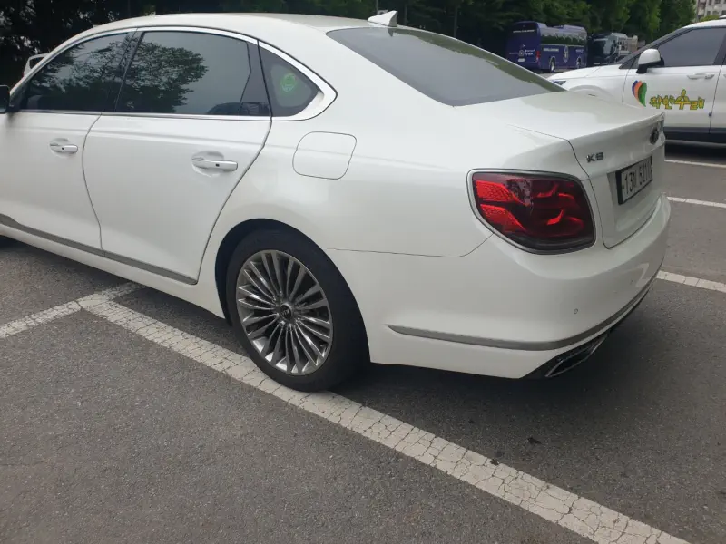 Kia K9