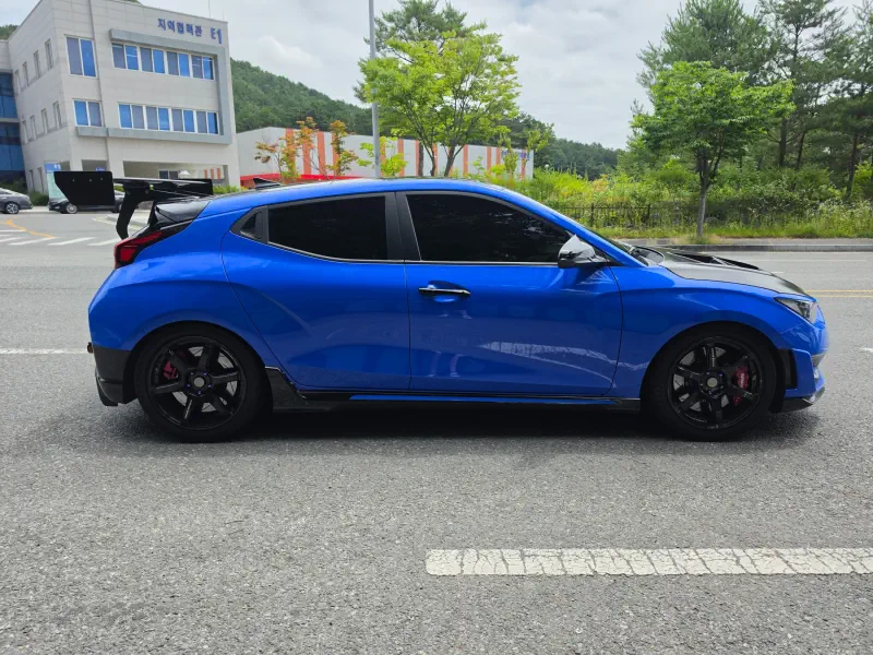 Hyundai Veloster