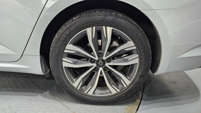 Renault Samsung SM6