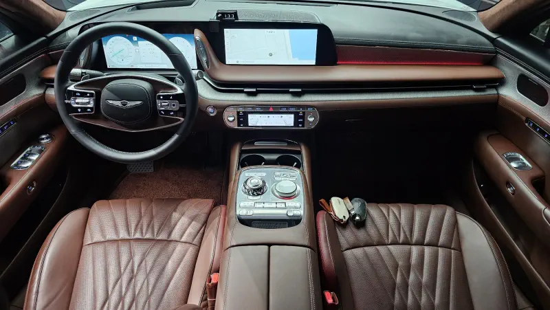Genesis G90