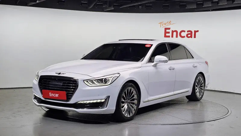 Genesis EQ900