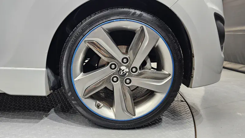 Hyundai Veloster