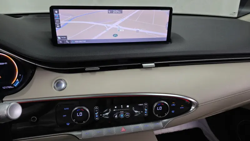 Genesis GV70