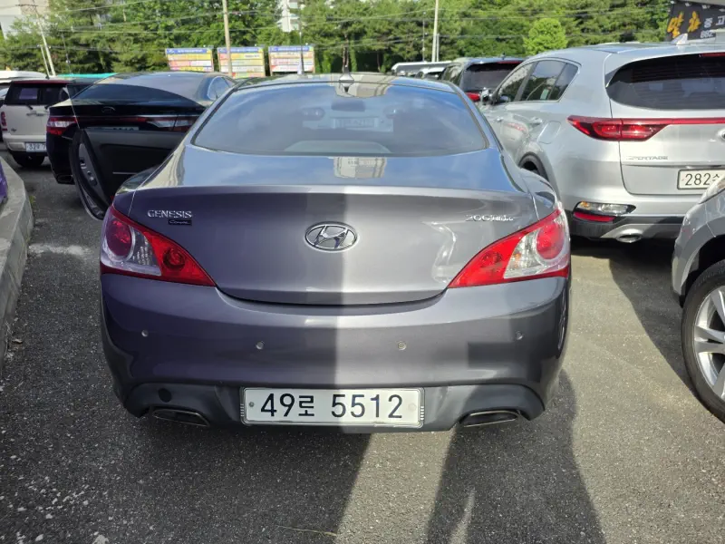Hyundai Genesis