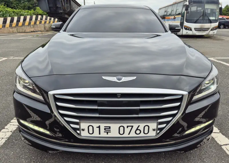 Hyundai Genesis