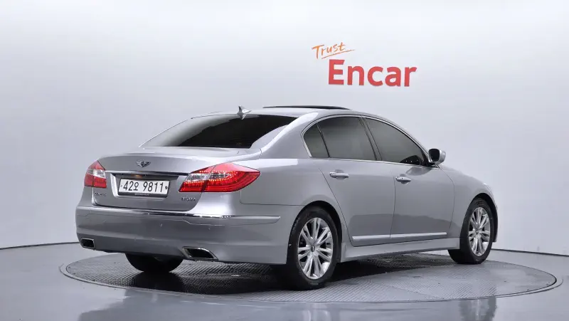 Hyundai Genesis