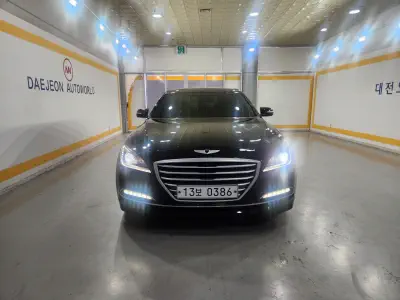 Hyundai Genesis