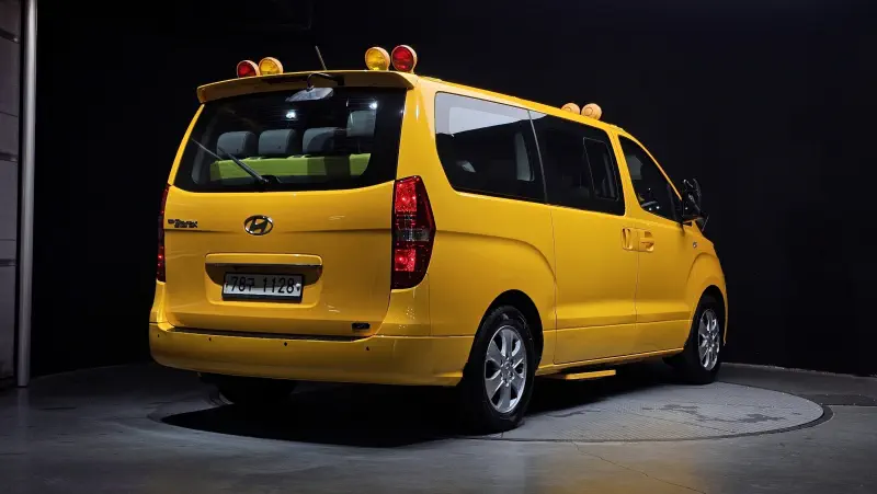 Hyundai Grand Starex