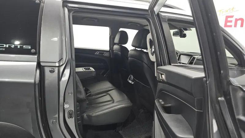 SsangYong Rexton Sports