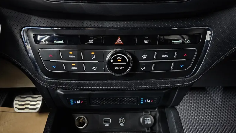 SsangYong Rexton Sports Khan
