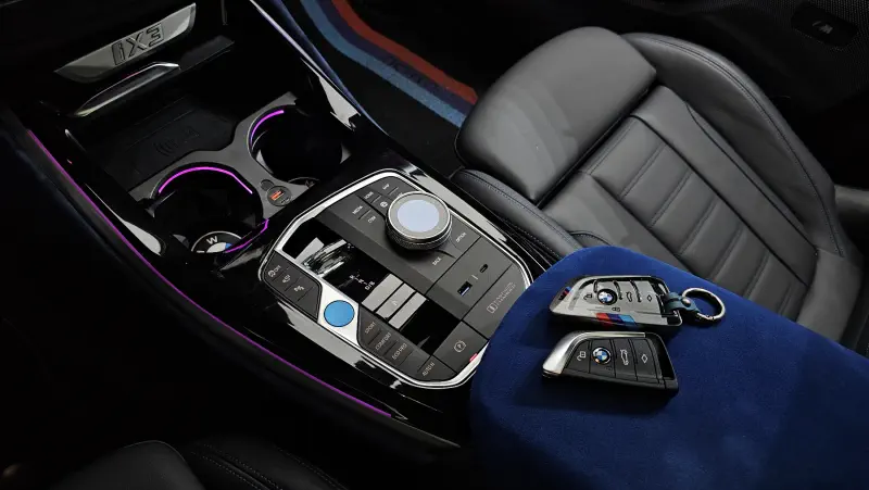 BMW iX3
