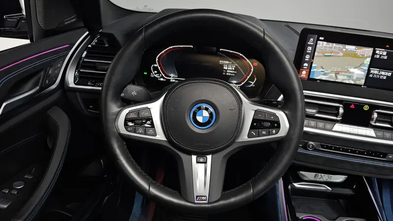 BMW iX3