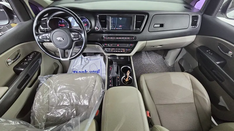 Kia Carnival