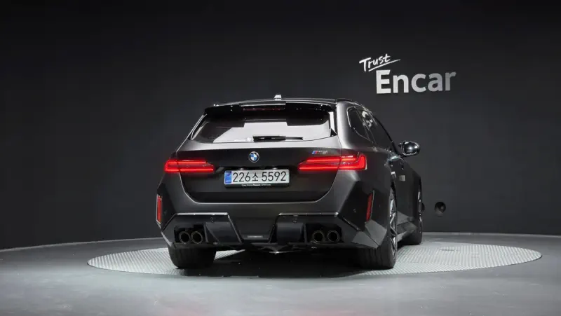 BMW M5