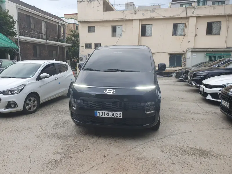 Hyundai Staria