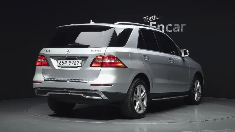 Mercedes-Benz M-class