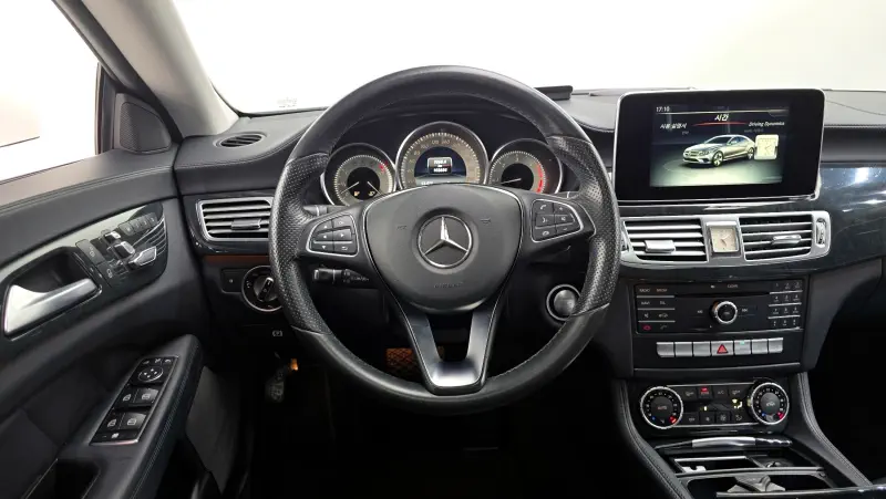 Mercedes-Benz CLS-Class