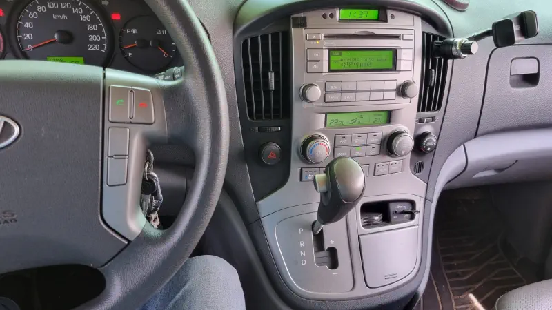 Hyundai Grand Starex