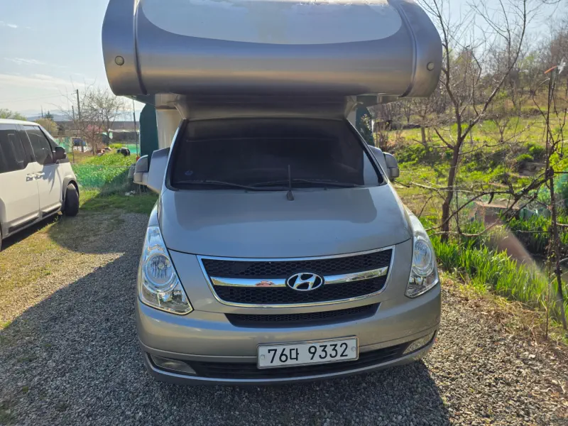 Hyundai Grand Starex