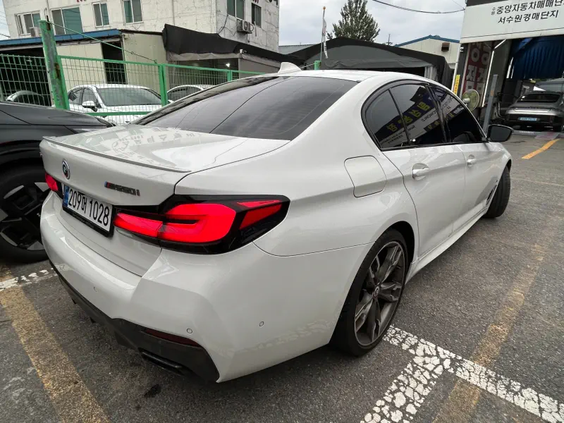 BMW 5-Series