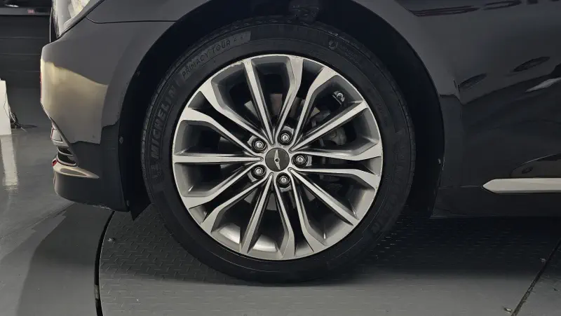 Купить Hyundai Genesis Seoul из Кореи