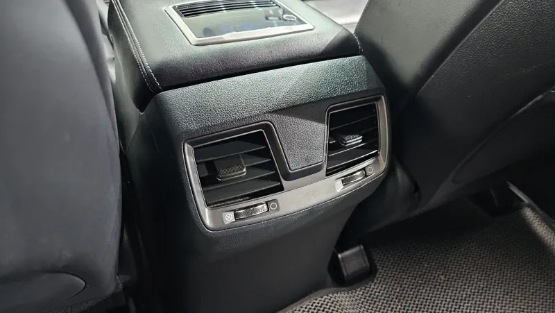 SsangYong Rexton Sports Khan