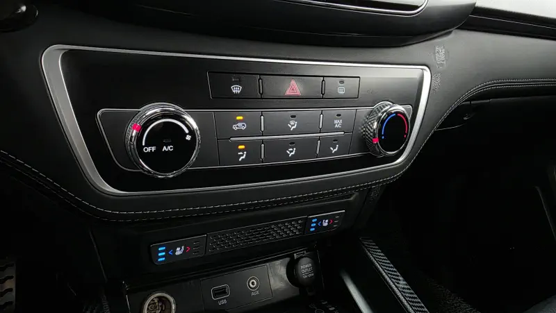 SsangYong Rexton Sports Khan