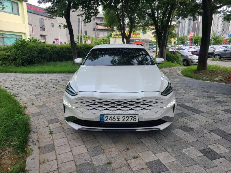 Kia K8