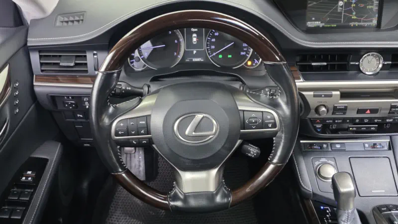 Lexus ES350