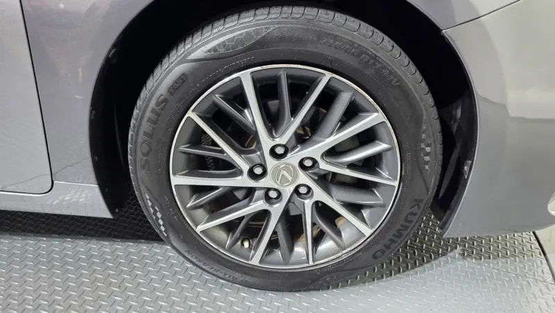 Lexus ES350