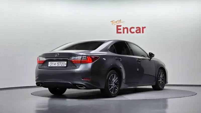 Lexus ES350
