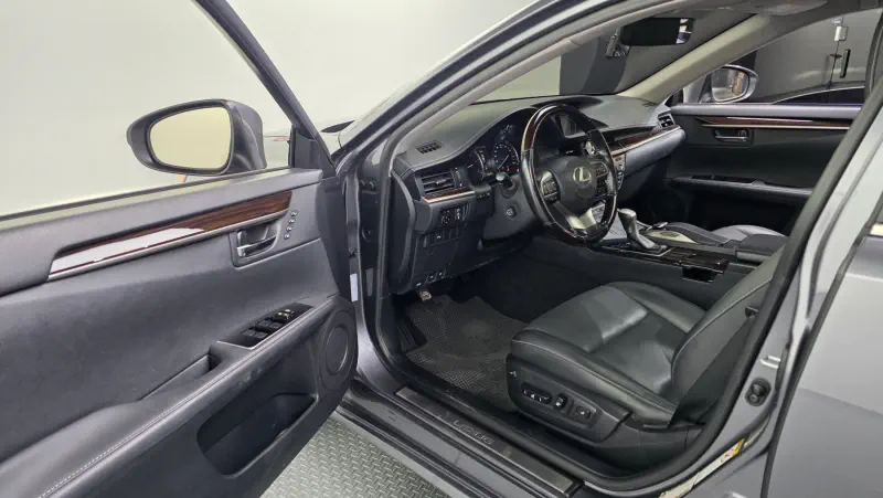Lexus ES350