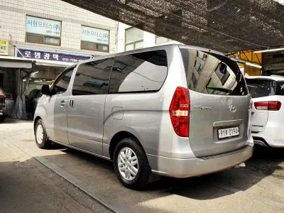 Hyundai Grand Starex