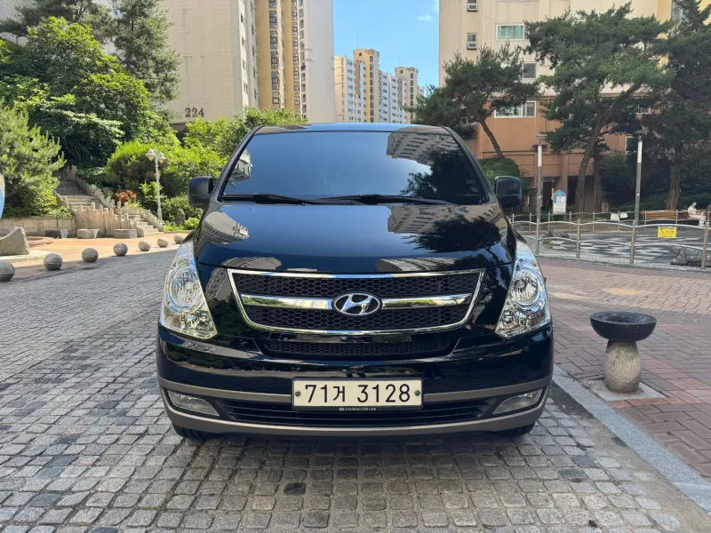 Hyundai Grand Starex