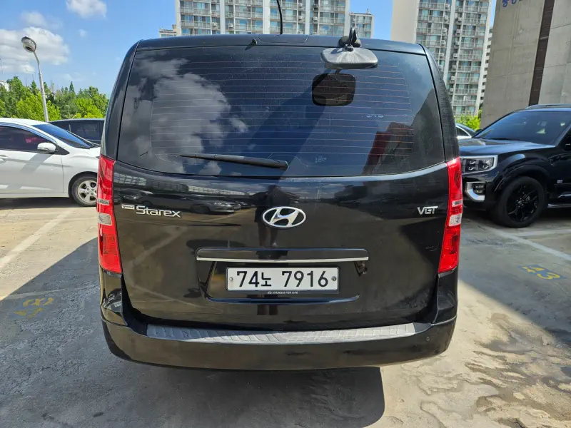 Hyundai Grand Starex