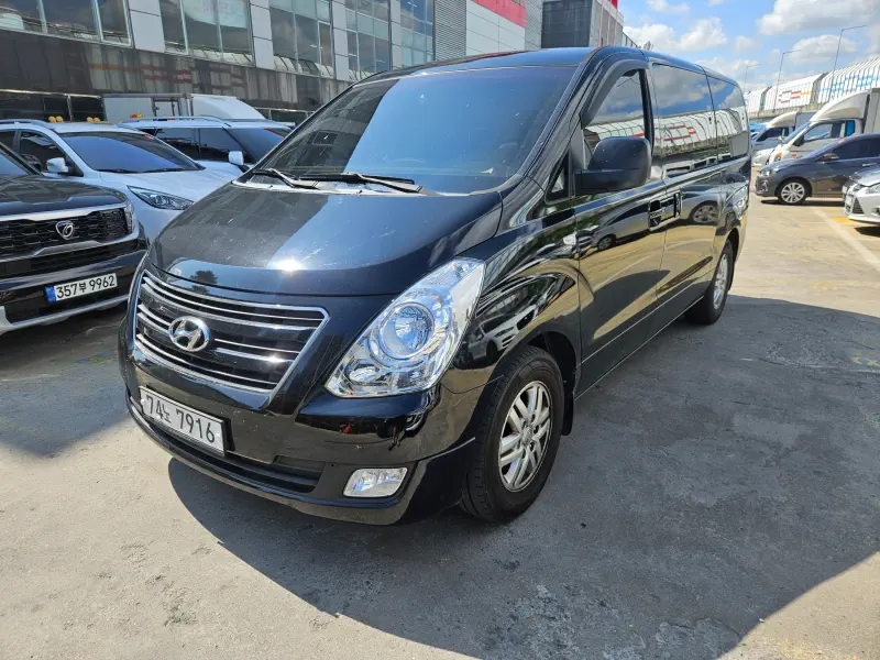 Hyundai Grand Starex
