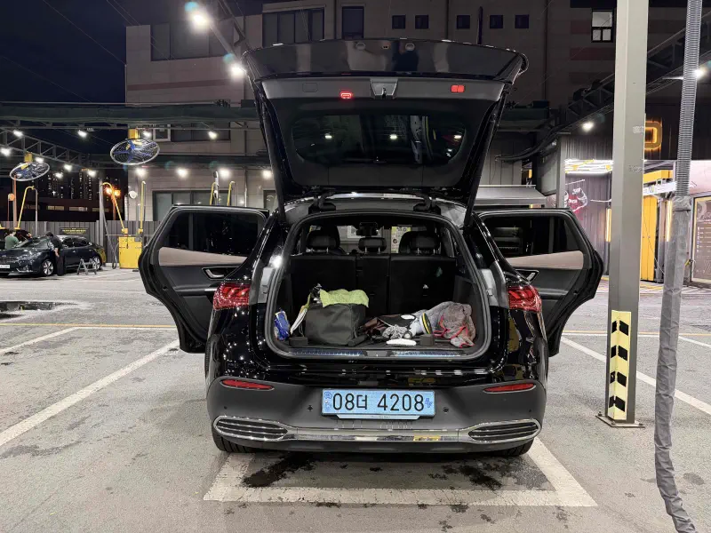 Mercedes-Benz EQE