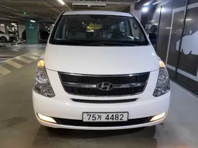 Hyundai Grand Starex
