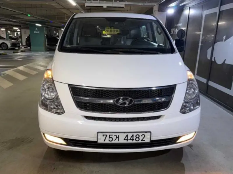 Hyundai Grand Starex