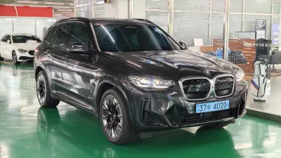 BMW iX3