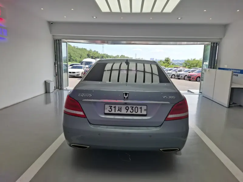 Hyundai Equus