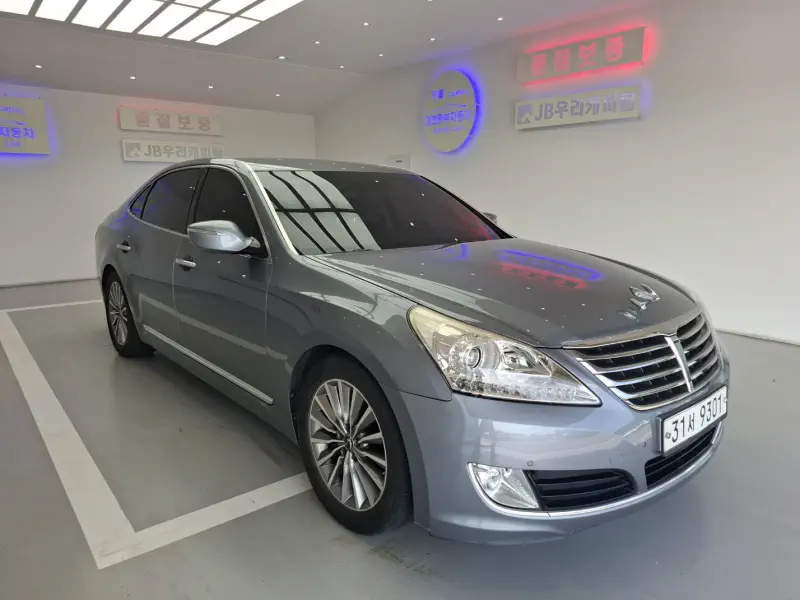 Hyundai Equus