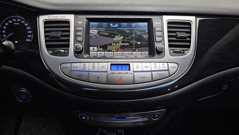 Hyundai Genesis