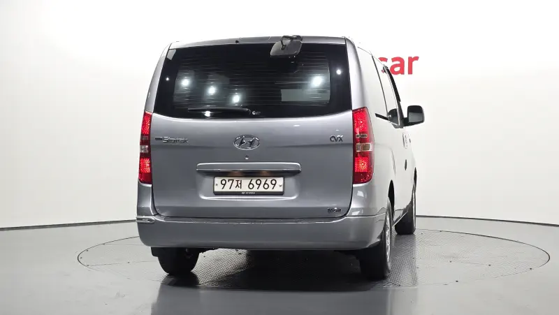 Hyundai Grand Starex