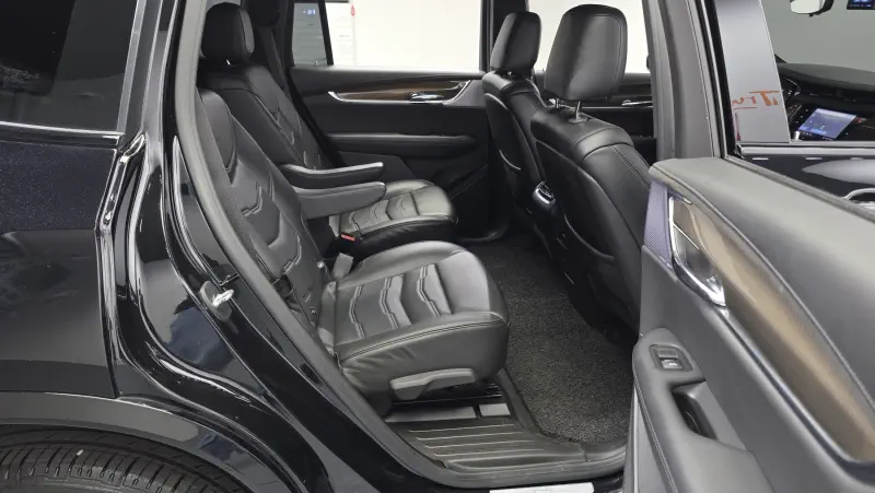 Cadillac XT6