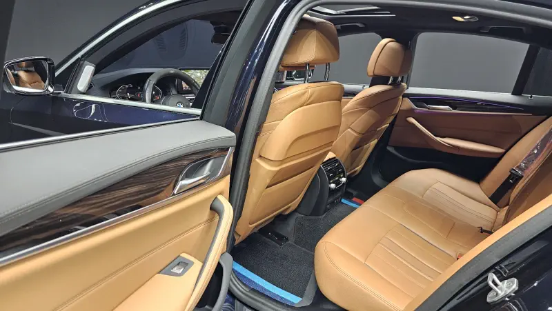 BMW 5-Series