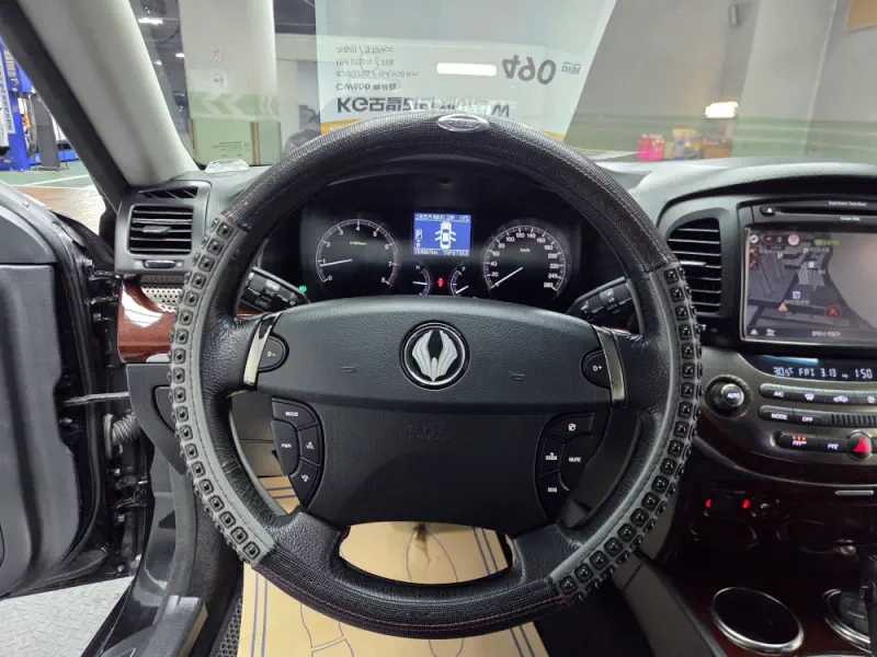 SsangYong Chairman W