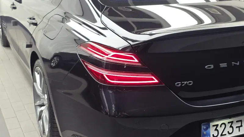 Genesis G70