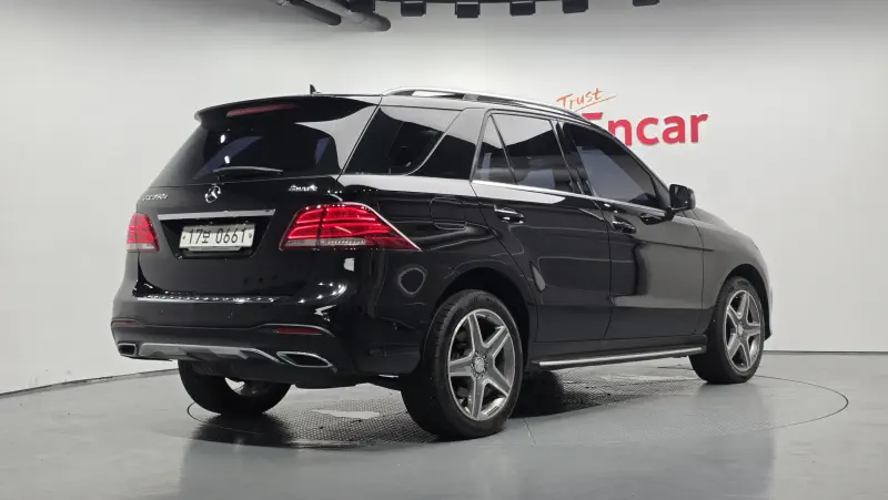 Mercedes-Benz GLE-Class