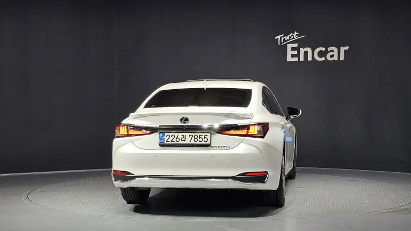 Lexus ES300h